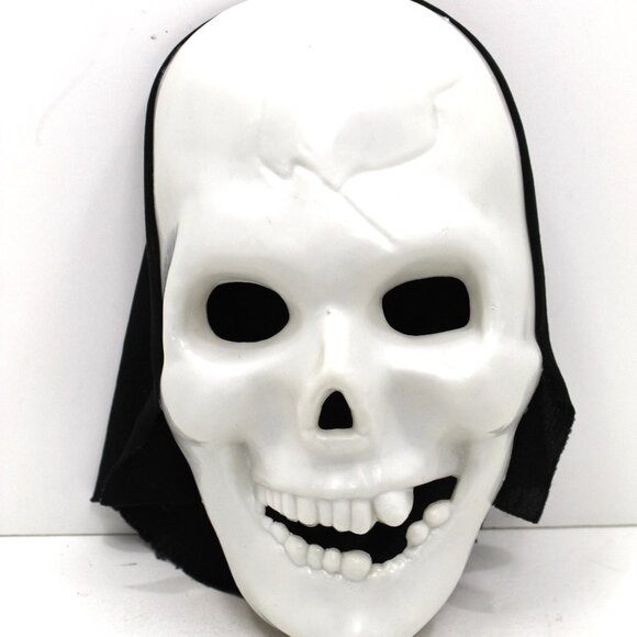 Vintage Crypt Skull Skeleton Creepy Scary Breathable Mask with Black Nylon Hood - Picture 1 of 3